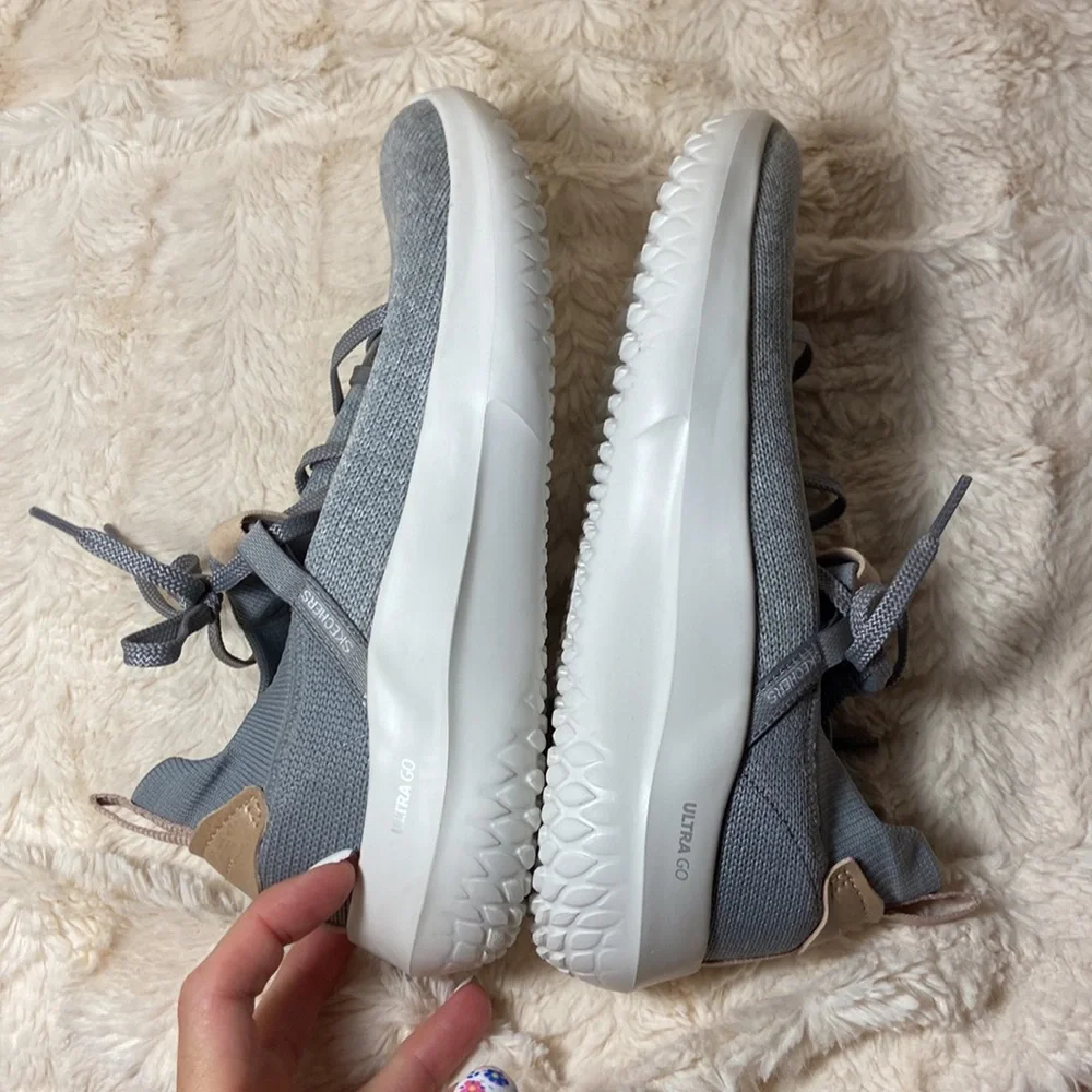 New Skechers One Downtown Ultra slip on knit sneakers